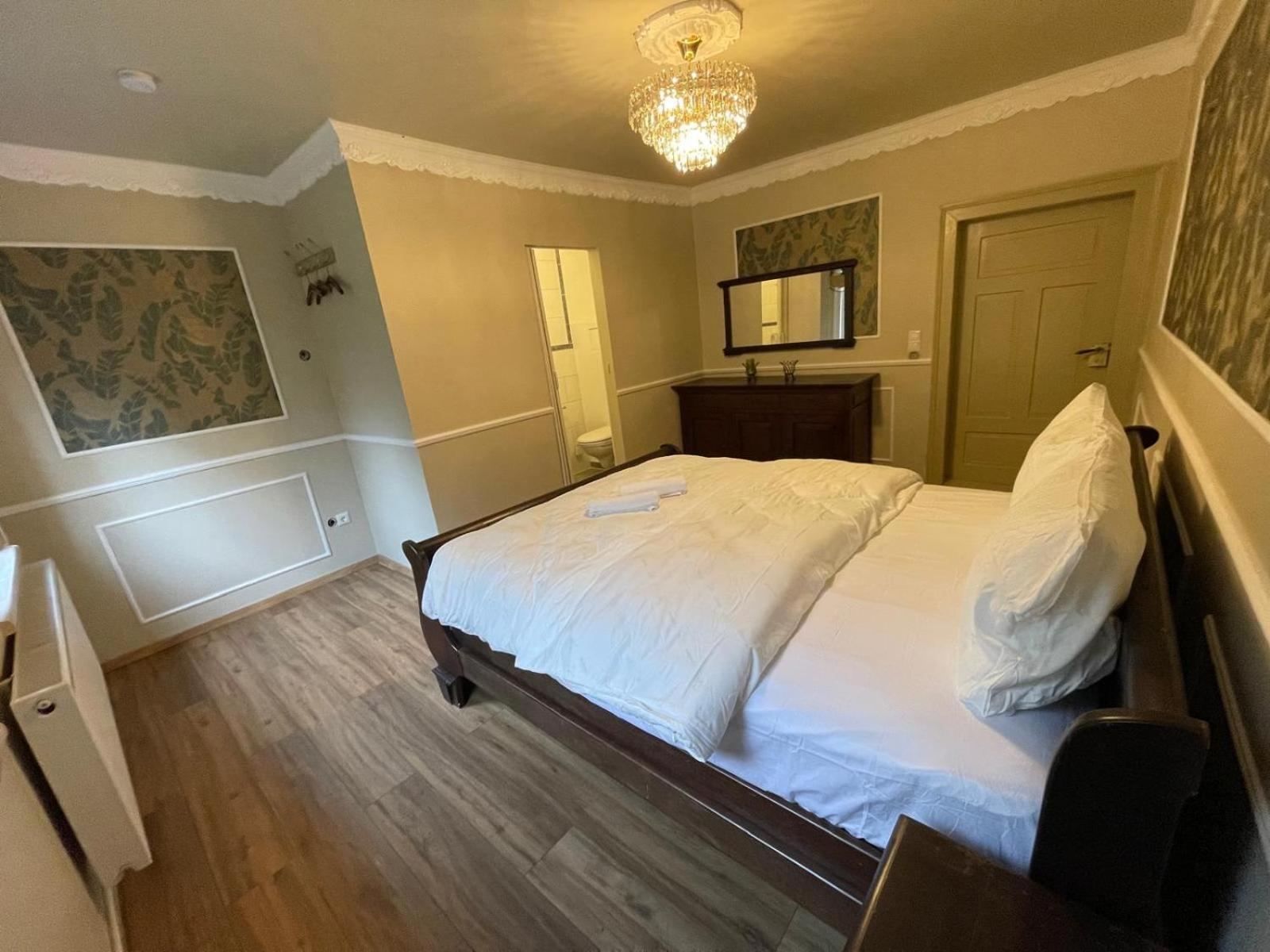 Boutique Hotel Am Bahndamm ノイウハウス・アム・レンヴェーク エクステリア 写真