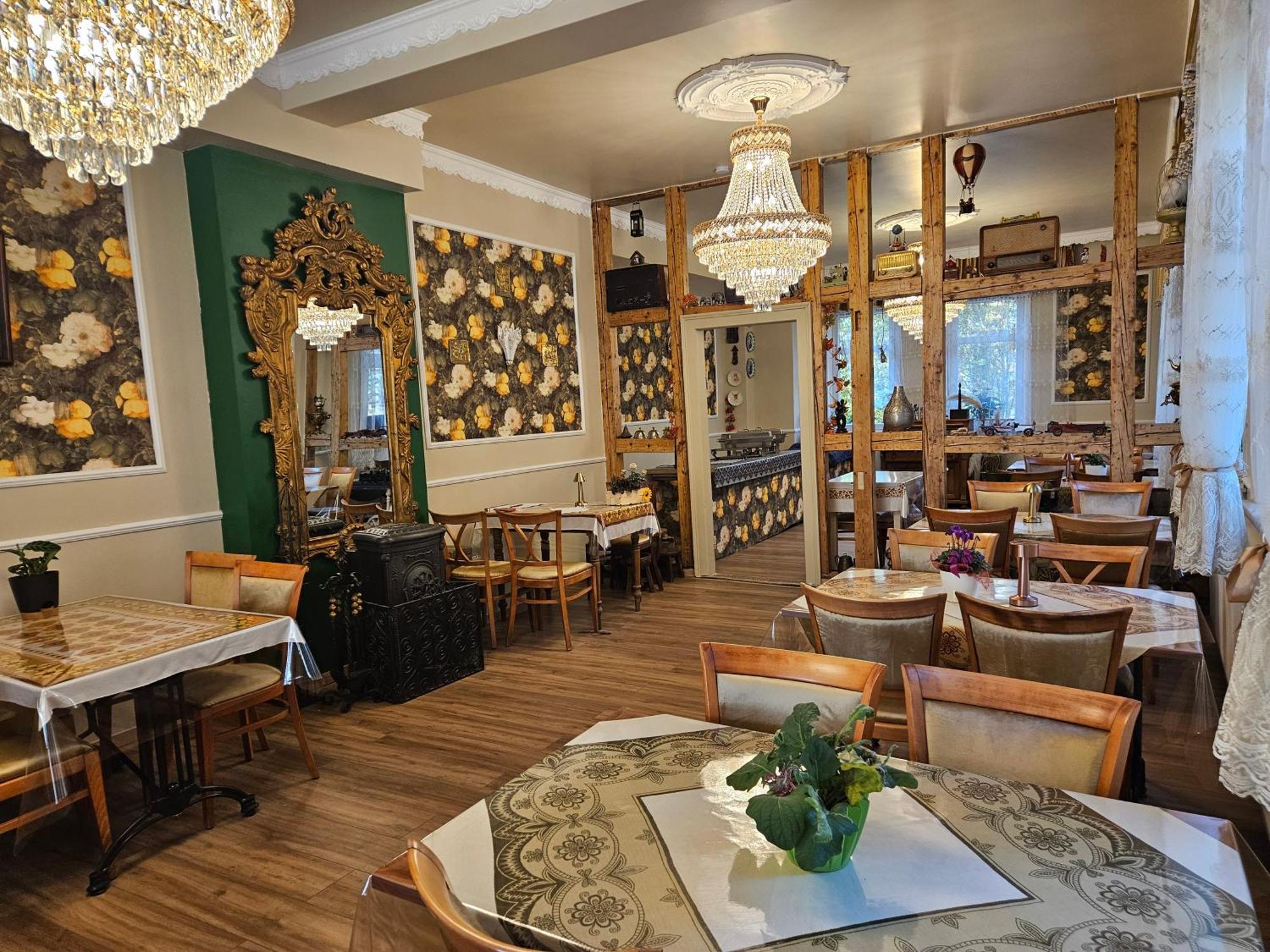 Boutique Hotel Am Bahndamm ノイウハウス・アム・レンヴェーク エクステリア 写真
