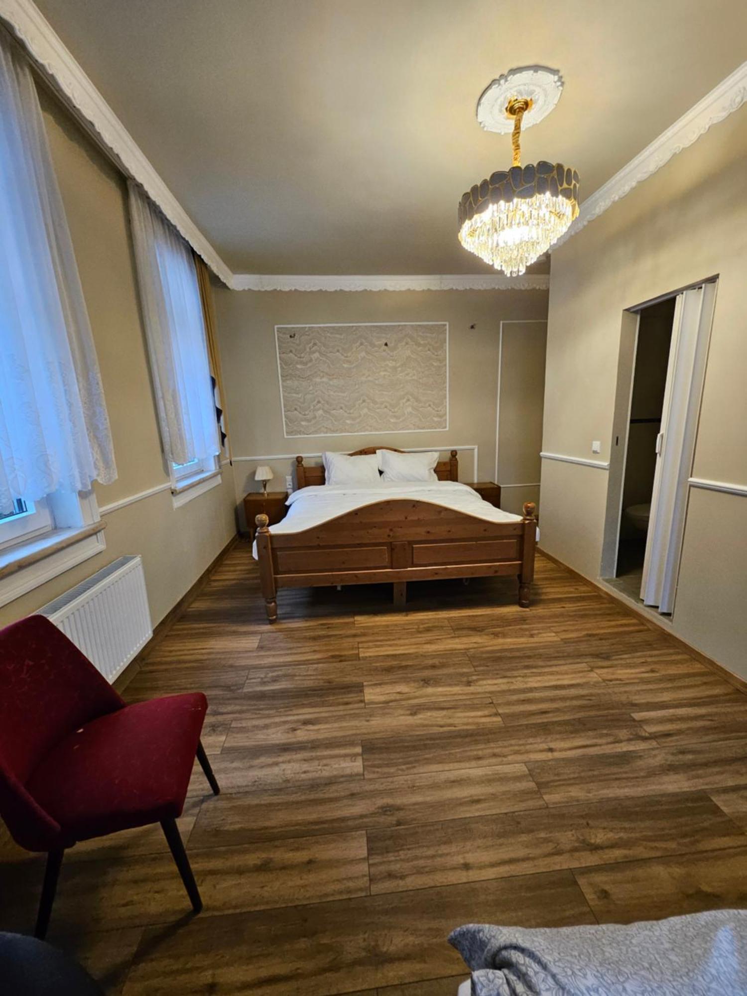 Boutique Hotel Am Bahndamm ノイウハウス・アム・レンヴェーク エクステリア 写真
